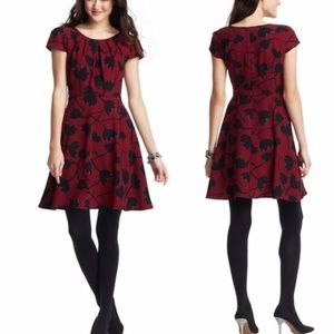 🌵Ann Taylor Burgundy&Black Tulip Print Dress🌵
